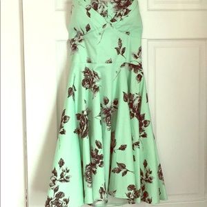 Mint Green 🖤💚 and Black Rose Halter Dress 👗